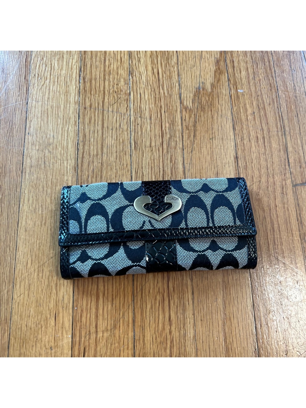 Vintage Y2K coach wallet
